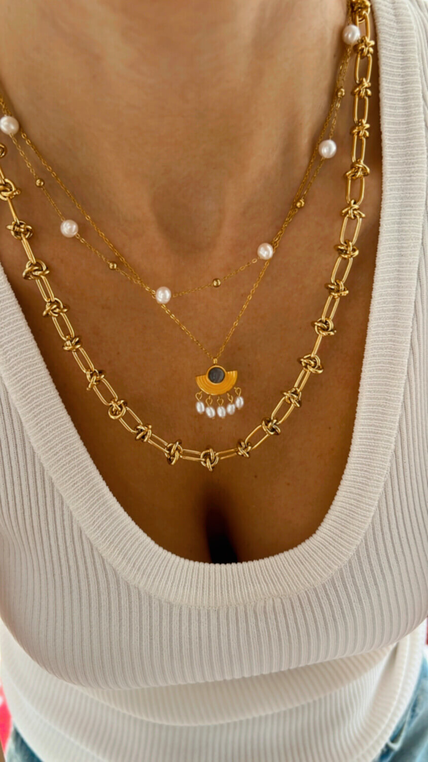 {"eId":"1436255893992161","CameraPosition":1}